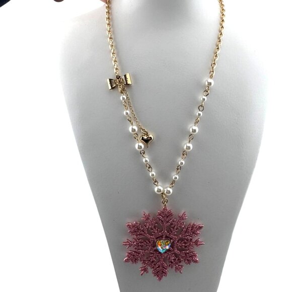 Betsey Johnson Snowflake Pendant Necklace With Pink Glitter & Heart Charm - Picture 6 of 6